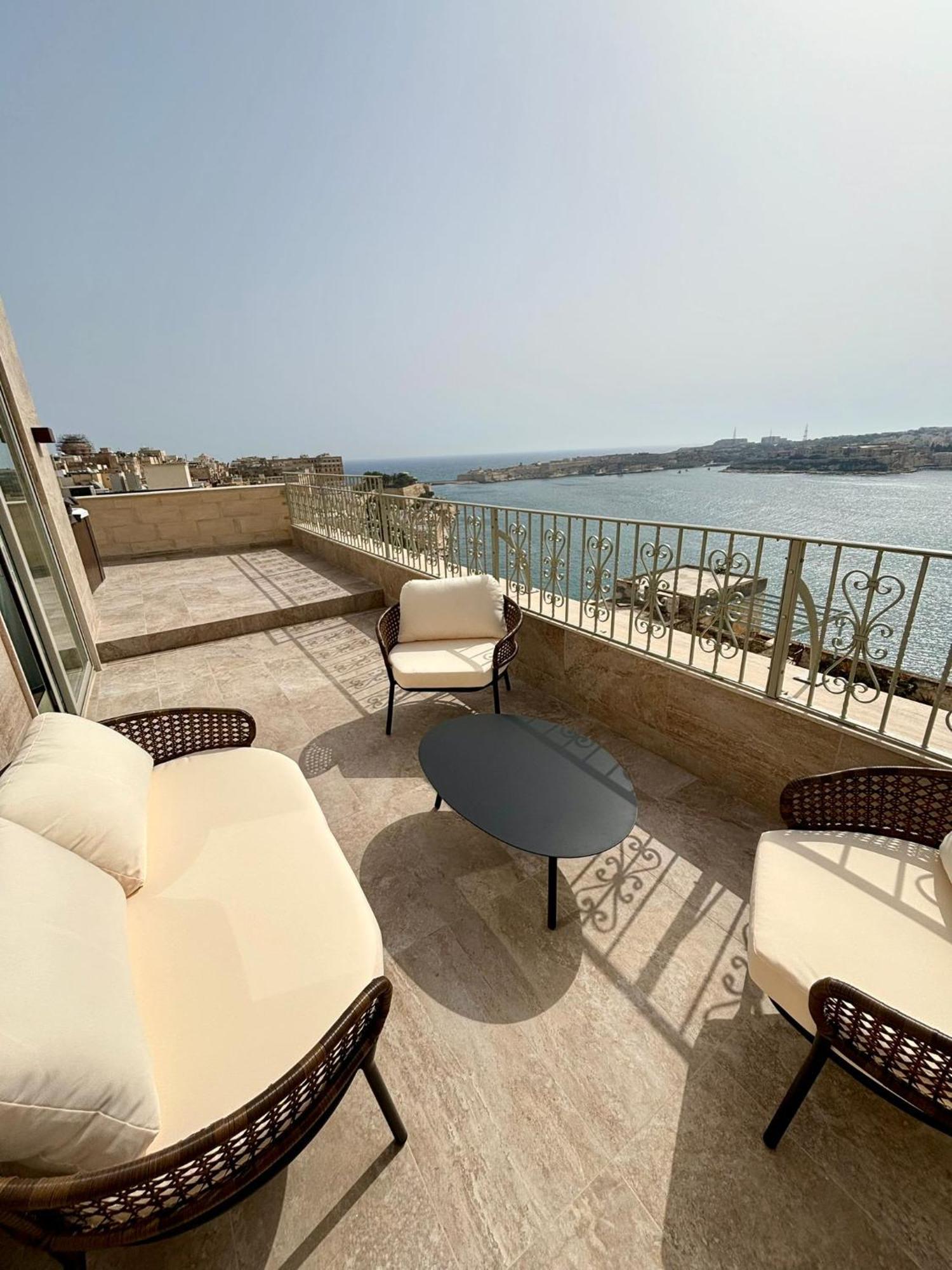 Battery House Hotel Valletta Buitenkant foto