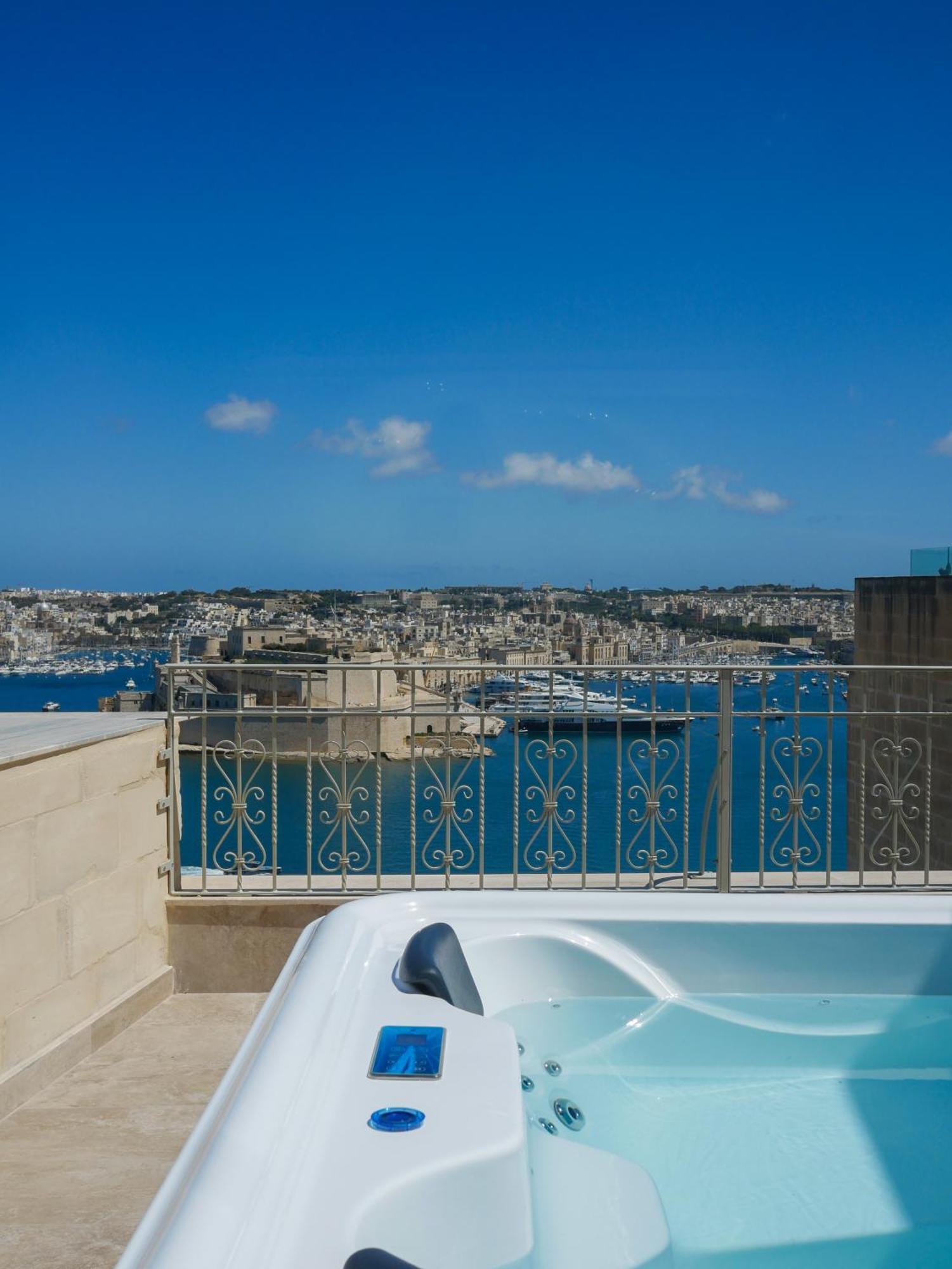 Battery House Hotel Valletta Kamer foto